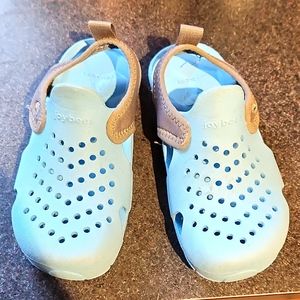 Joybees water shoes